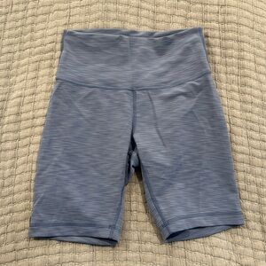 Lululemon wunder under train high rise 8” bike short heathered water drop size 6